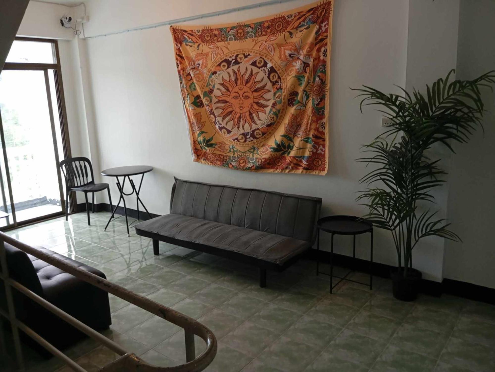 Lita Guesthouse Chiang Mai Exterior photo